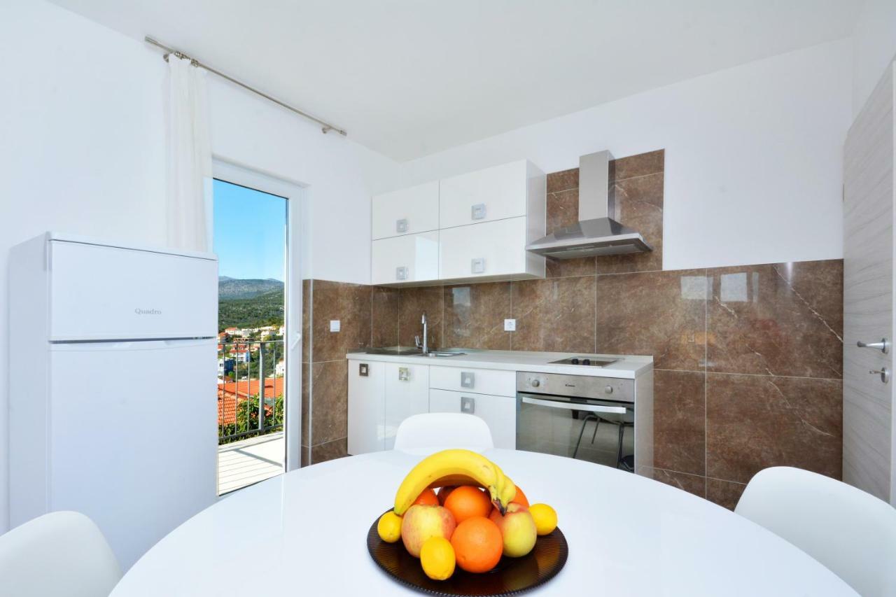 Apartment Reljic Seget Vranjica Exterior photo