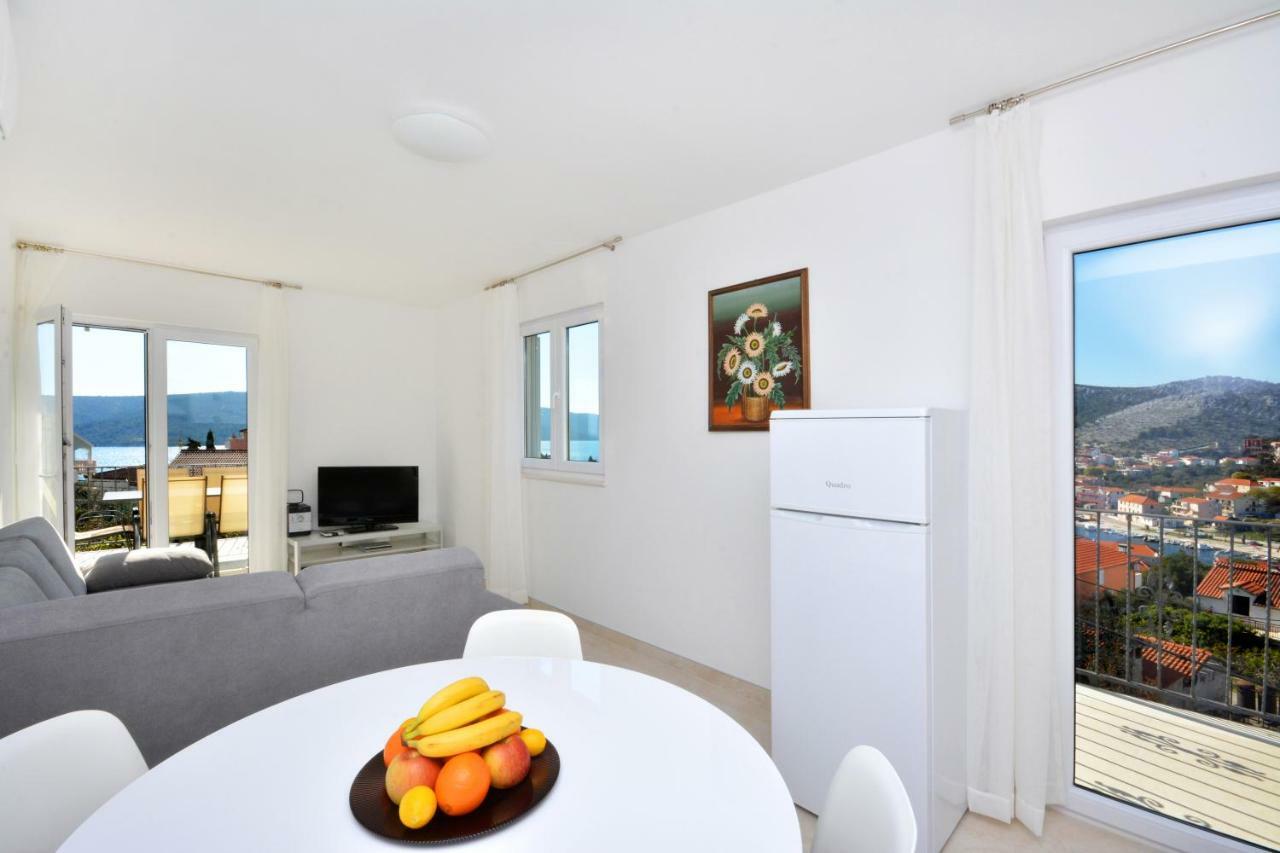 Apartment Reljic Seget Vranjica Exterior photo