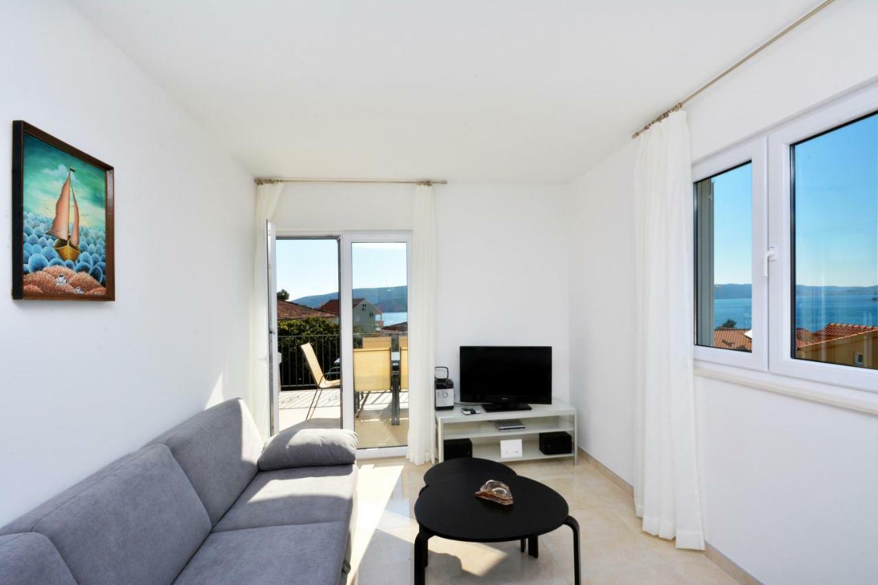 Apartment Reljic Seget Vranjica Exterior photo